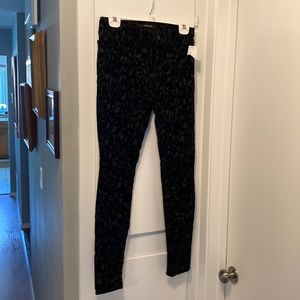 🌹NWT J Brand Super Skinny Jeans🌹
